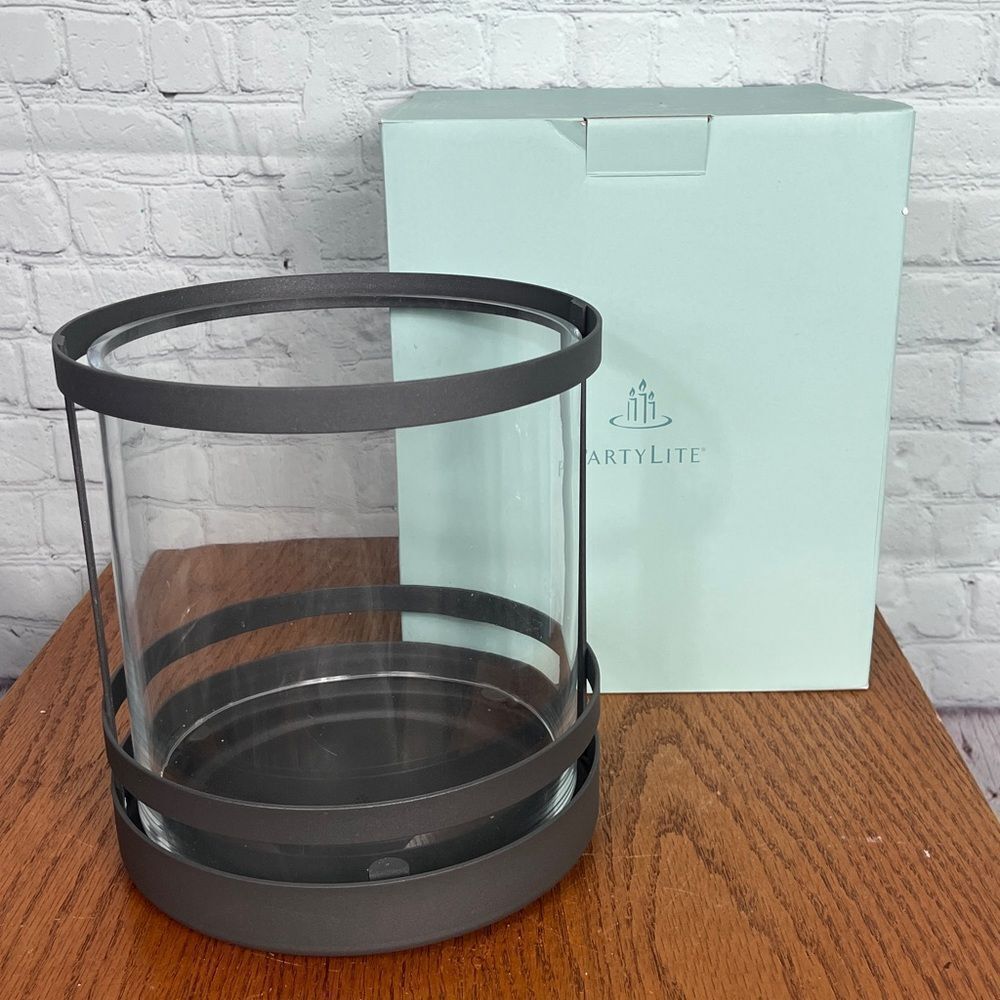 Partylite Dusk To Dawn Hurricane Holder Retired P8866